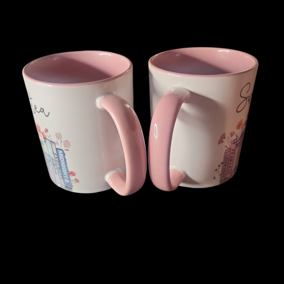 2 CERAMIC SWIFTEA MUGS. NEVER USED NEW WITHOUT TAGS . BOOKS ARE ALBUM NAMES - Picture 2 of 4